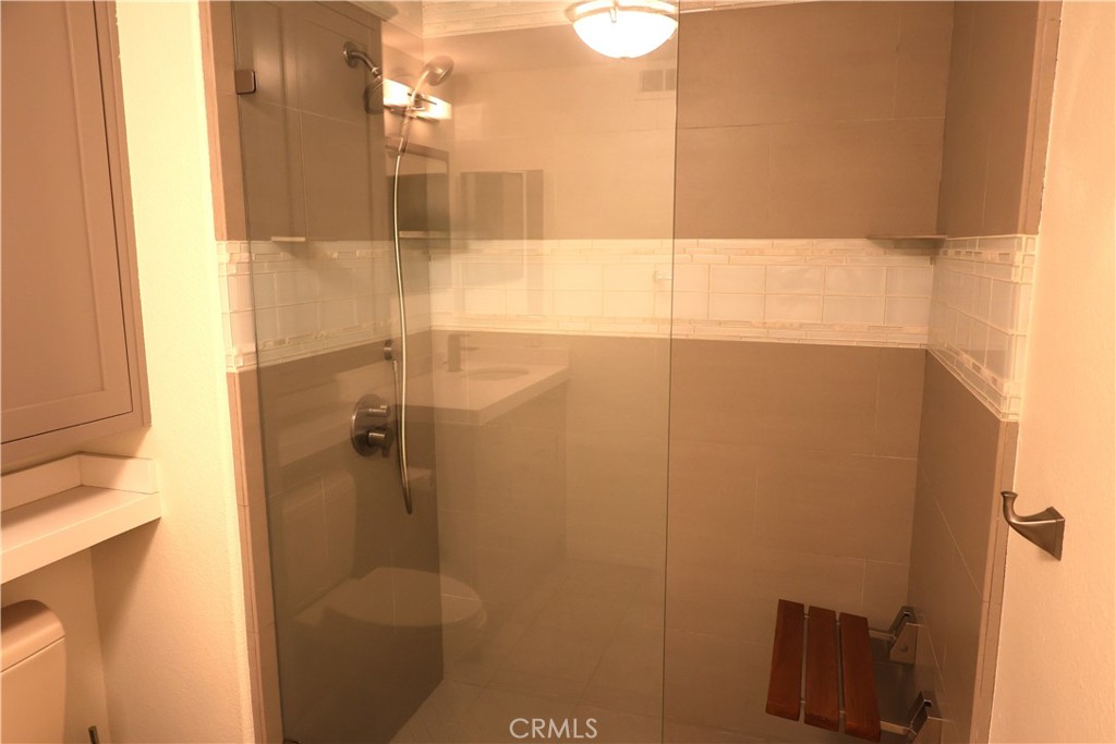 MLS #OC25259924 image #21