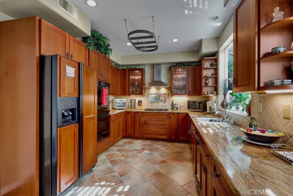 MLS #OC25259926 image #11