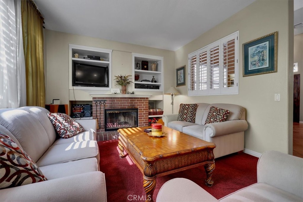 MLS #OC25259926 image #9