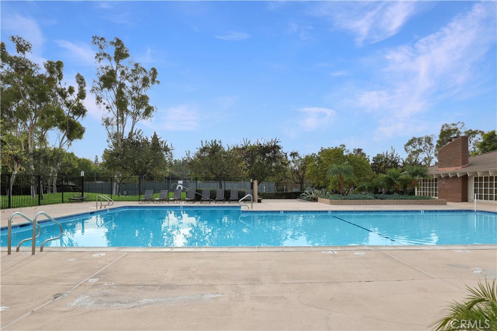 MLS #OC25259991 image #28