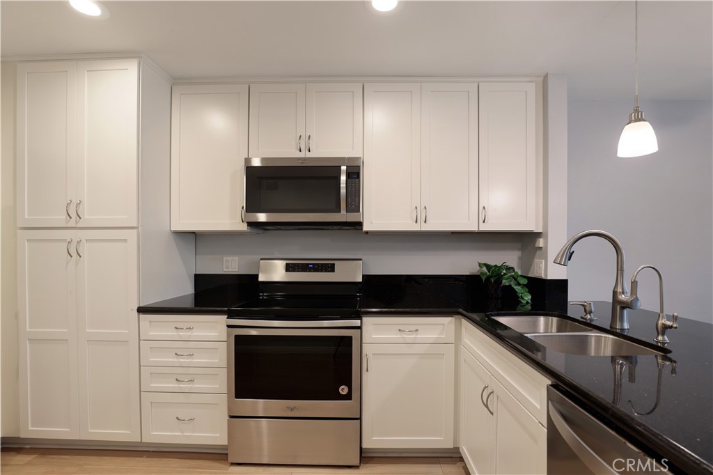 MLS #OC25259991 image #7