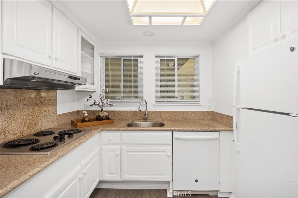 MLS #OC25259998 image #16