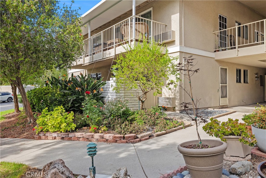 MLS #OC25259998 image #2