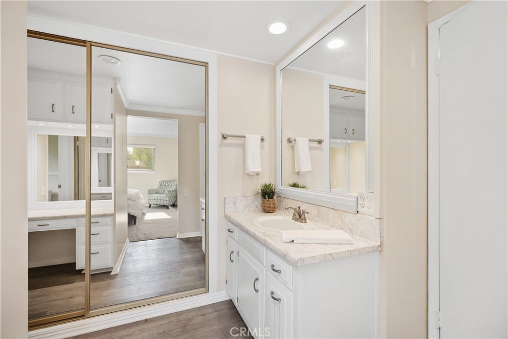 MLS #OC25259998 image #25