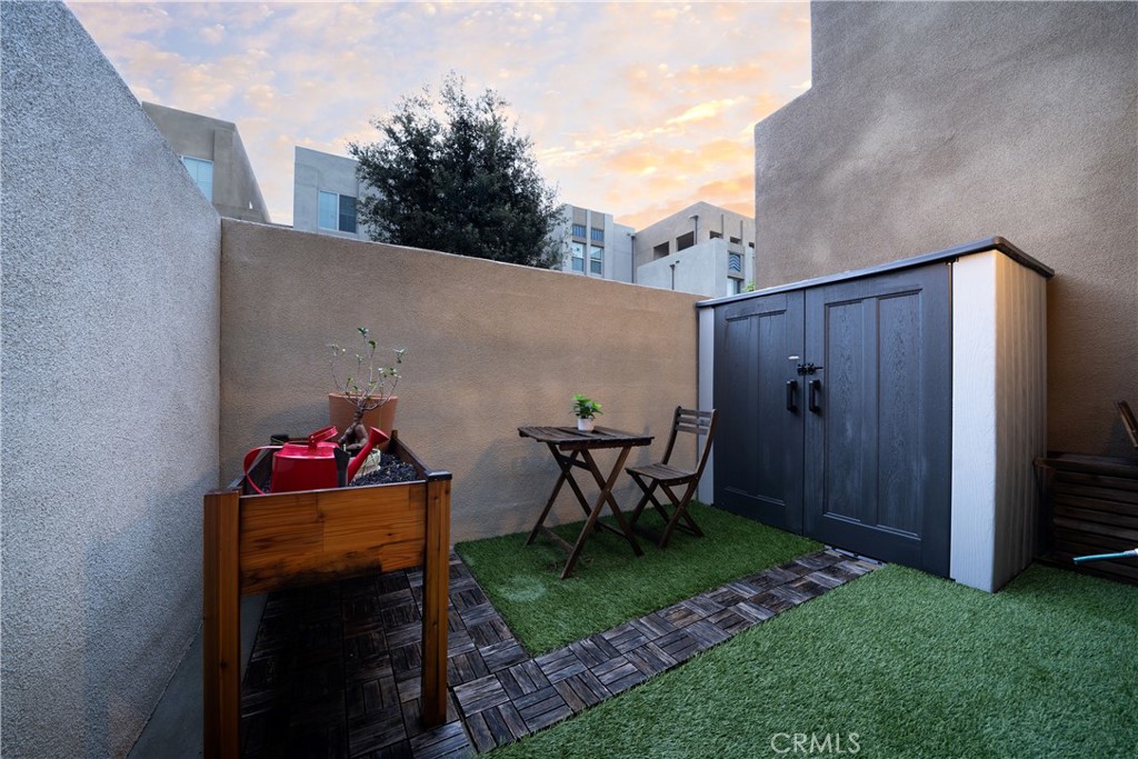 MLS #OC25260031 image #3