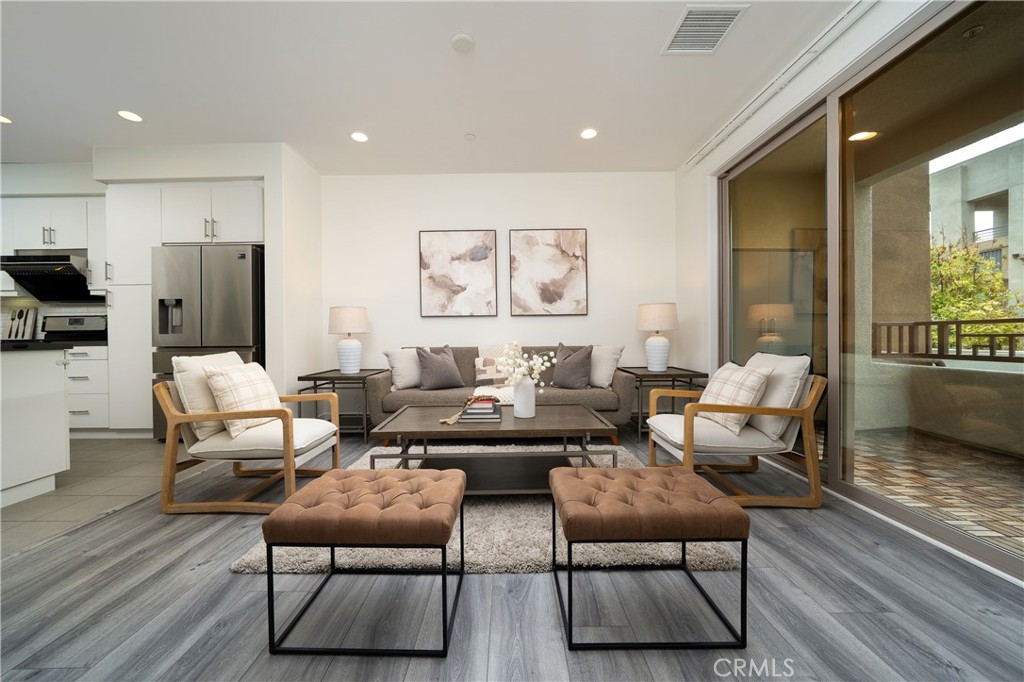 MLS #OC25260031 image #7