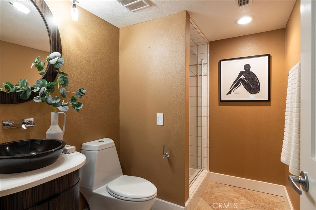 MLS #OC25260059 image #11