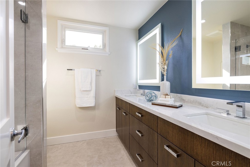 MLS #OC25260059 image #20