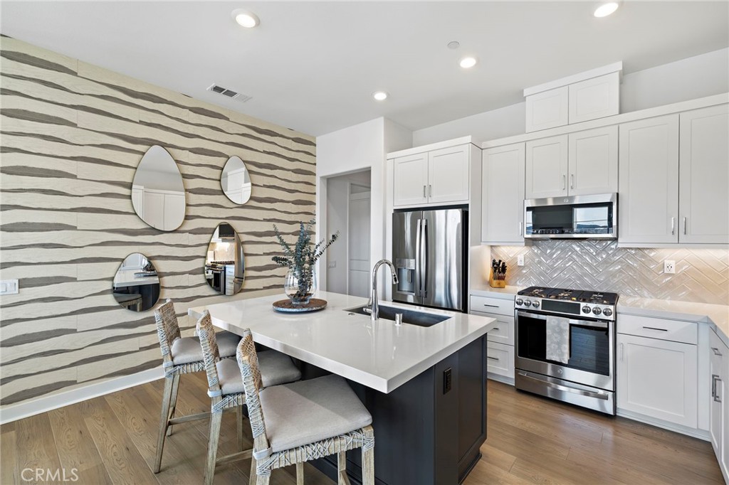 MLS #OC25260069 image #11