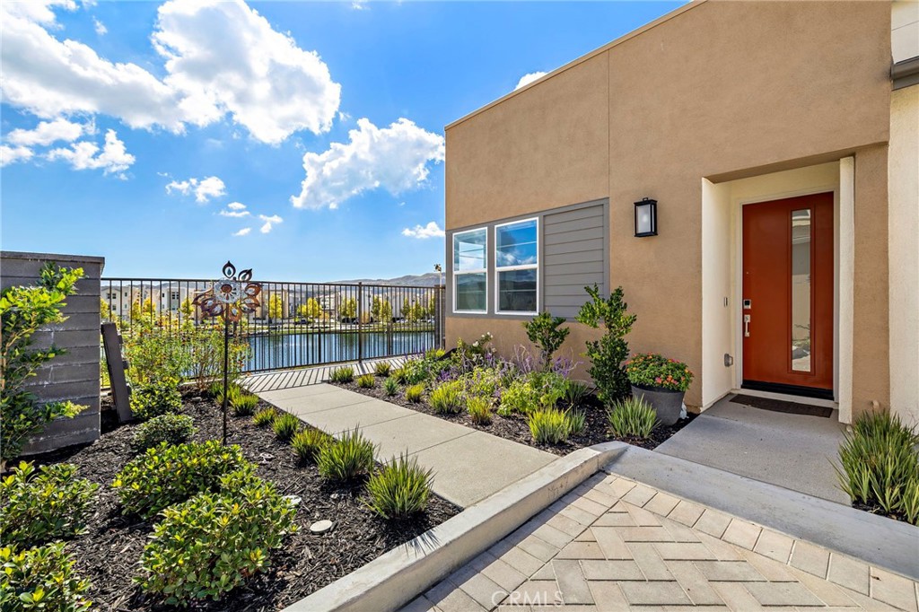 MLS #OC25260069 image #3