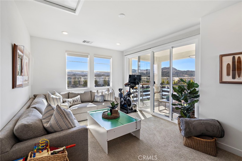 MLS #OC25260069 image #32