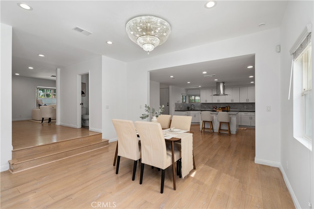 MLS #OC25260107 image #9