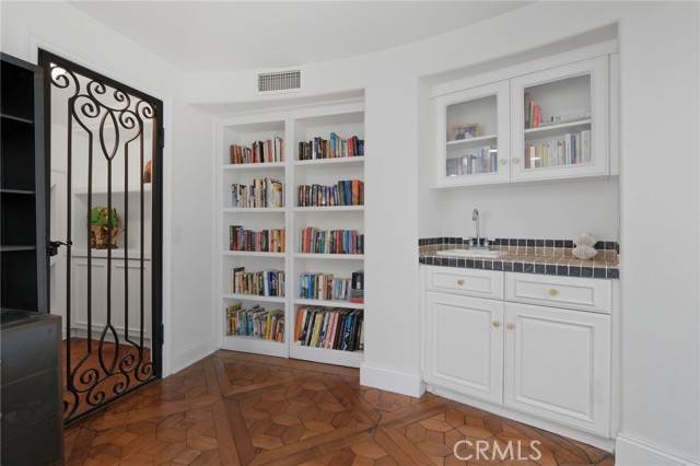 MLS #OC25260132 image #41