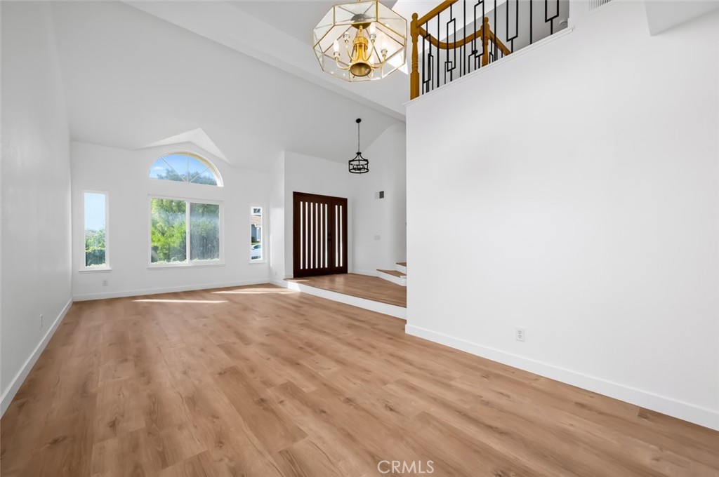 MLS #OC25260150 image #10