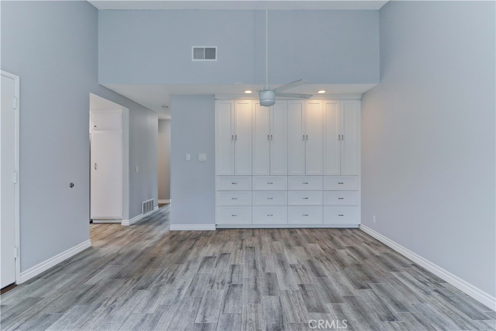 MLS #OC25260192 image #11