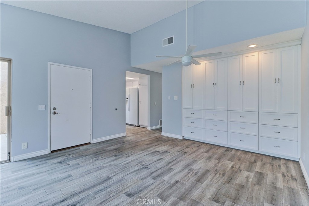 MLS #OC25260192 image #12