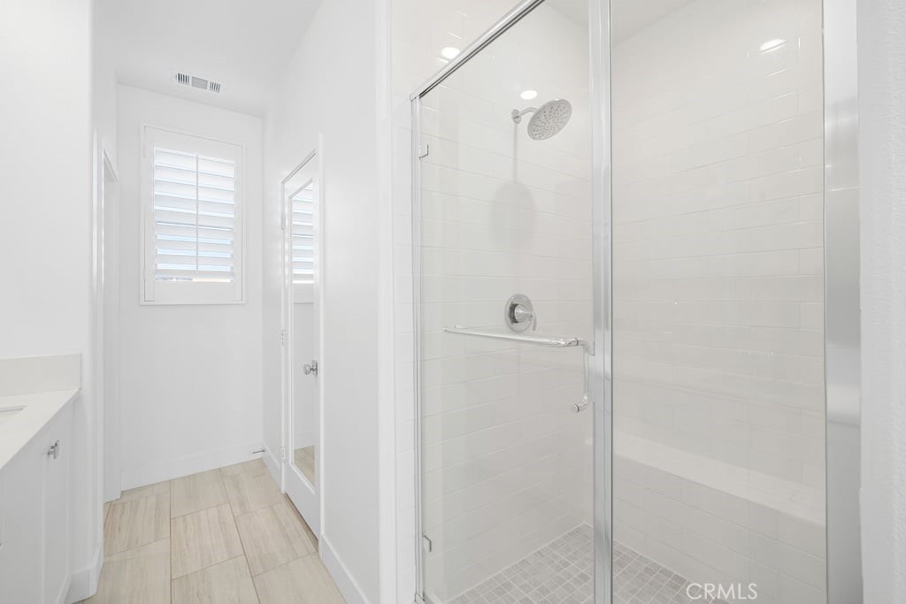 MLS #OC25260225 image #18