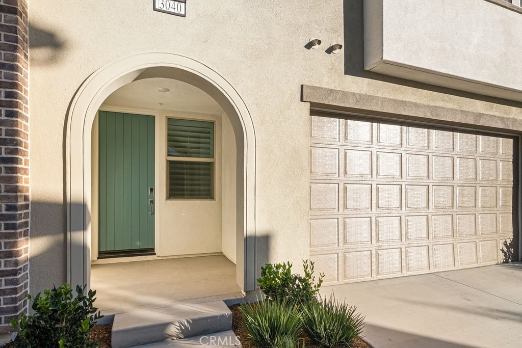 MLS #OC25260225 image #2