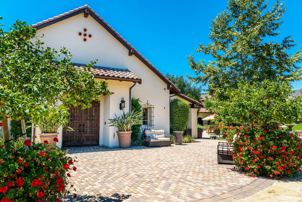 MLS #OC25260225 image #42