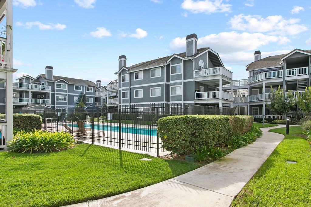 MLS #OC25260227 image #19