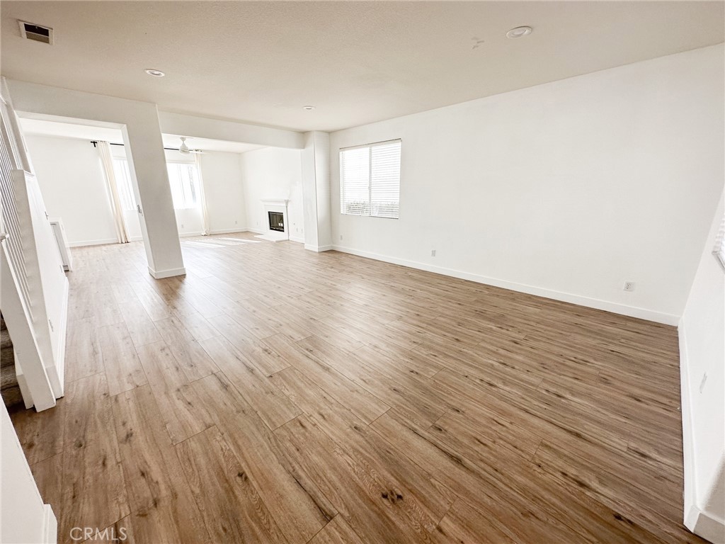 MLS #OC25260252 image #3