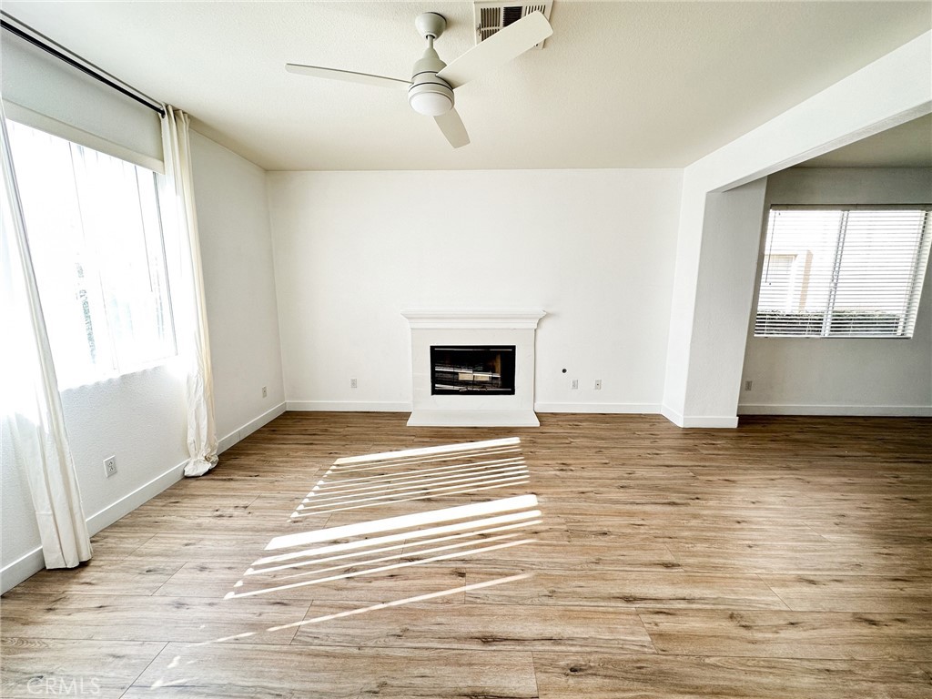 MLS #OC25260252 image #5