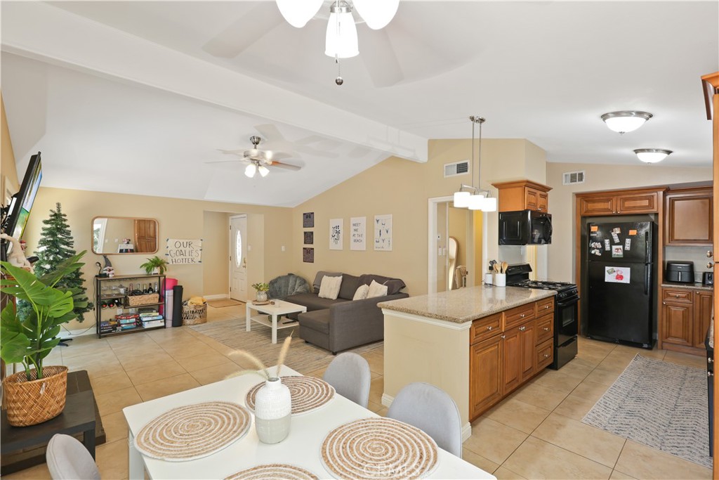 MLS #OC25260257 image #4