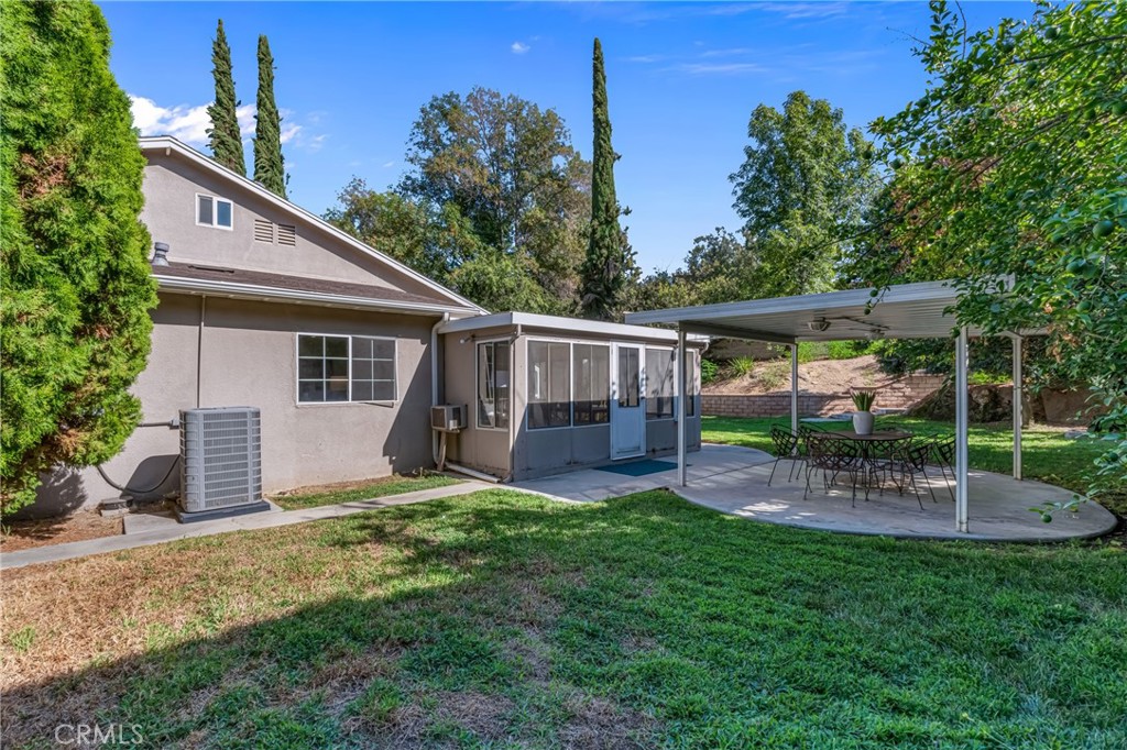 MLS #OC25232119 image #10