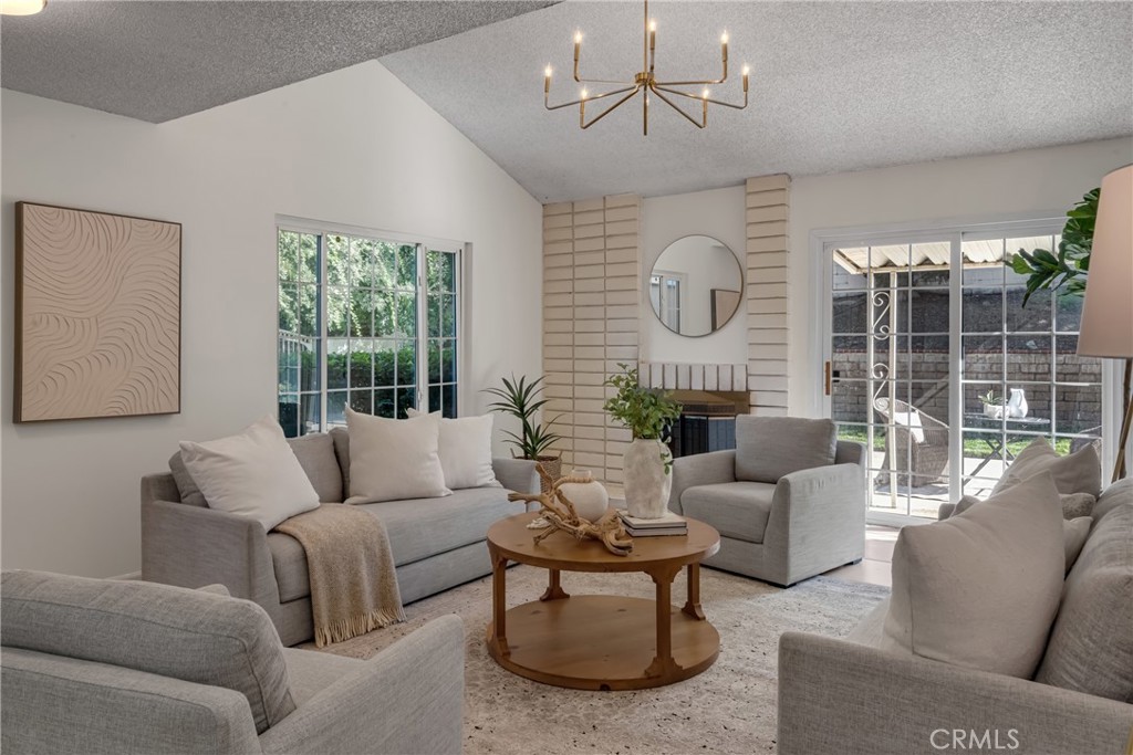 MLS #OC25232119 image #15