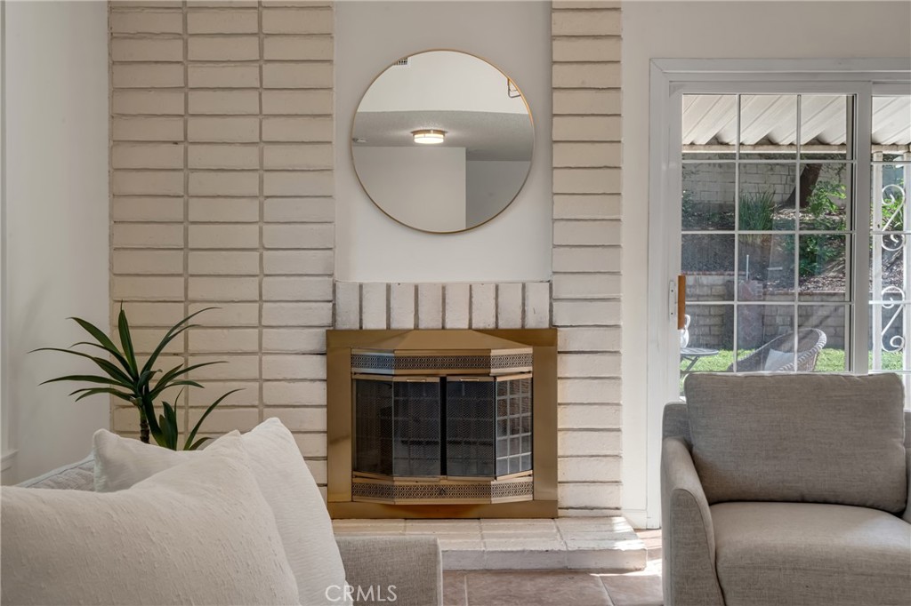 MLS #OC25232119 image #16