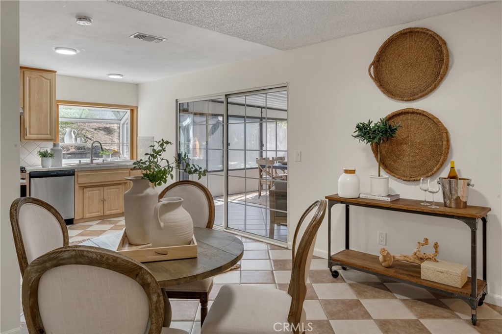 MLS #OC25232119 image #18