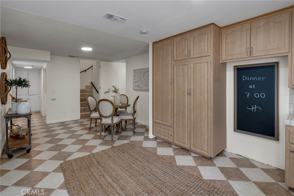 MLS #OC25232119 image #25