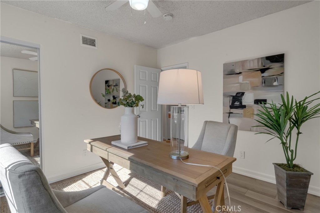 MLS #OC25232119 image #33