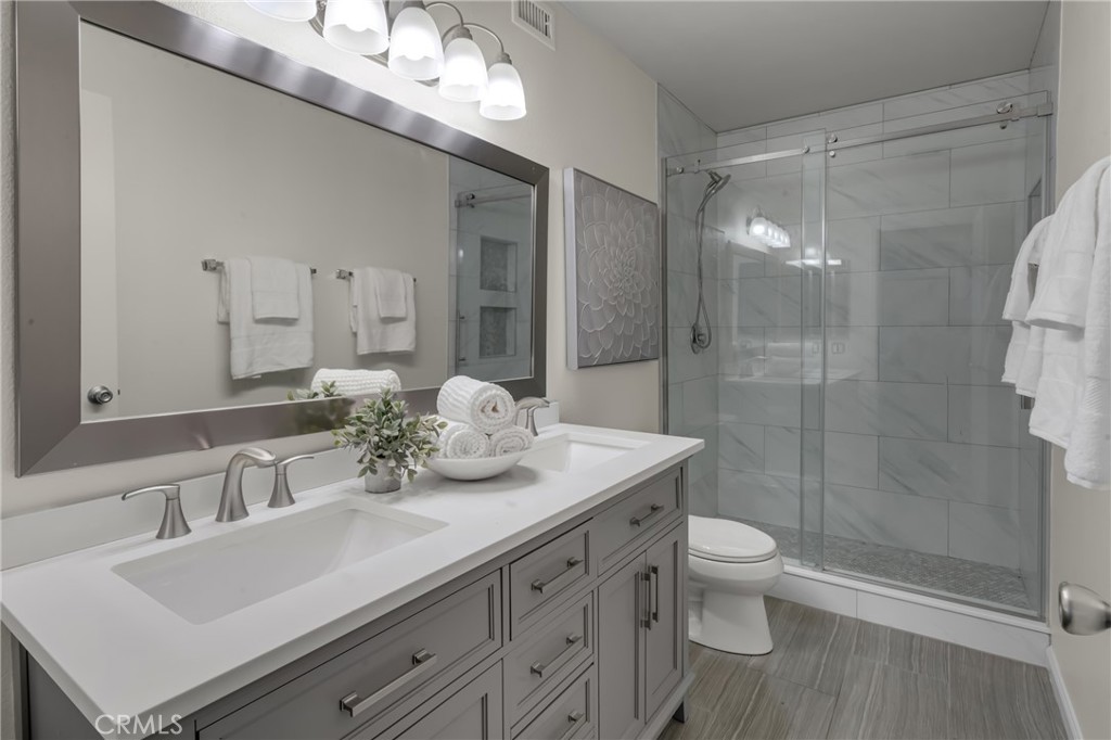 MLS #OC25232119 image #44