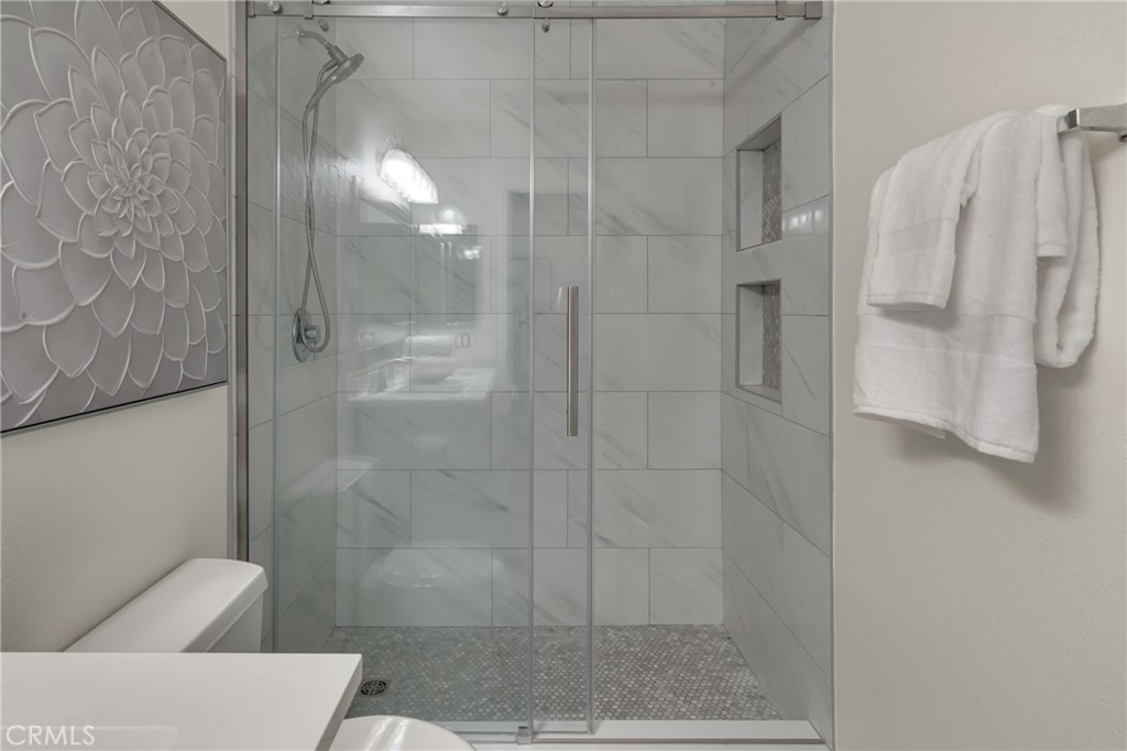 MLS #OC25232119 image #45