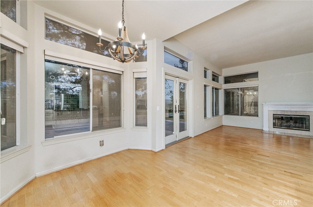 MLS #OC25260266 image #10