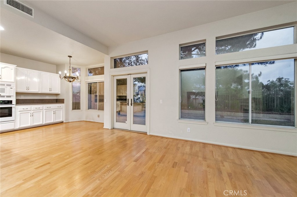 MLS #OC25260266 image #12