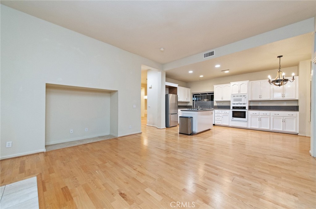 MLS #OC25260266 image #13