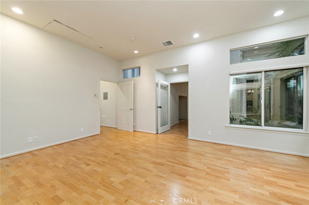 MLS #OC25260266 image #16