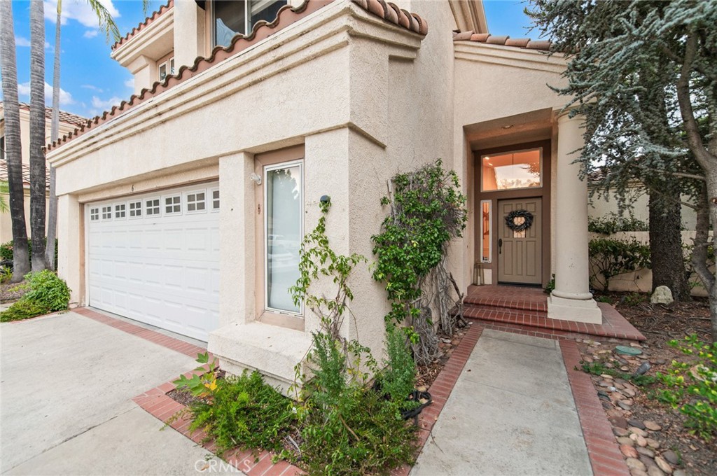 MLS #OC25260266 image #2