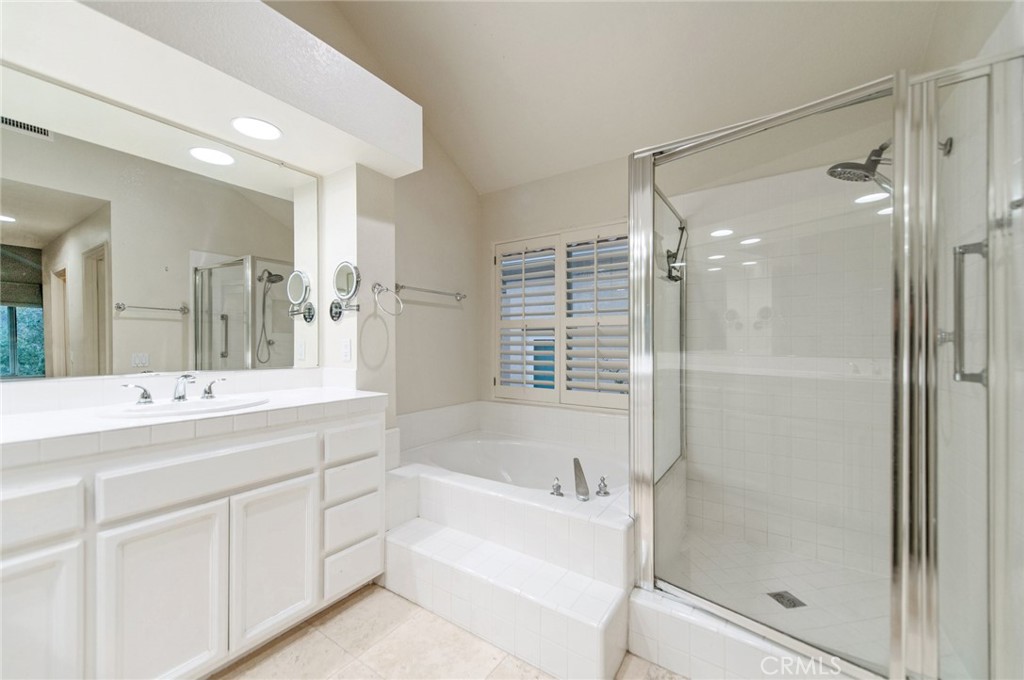 MLS #OC25260266 image #24