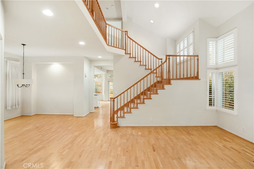 MLS #OC25260266 image #4