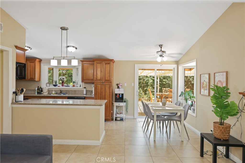 MLS #OC25260276 image #9