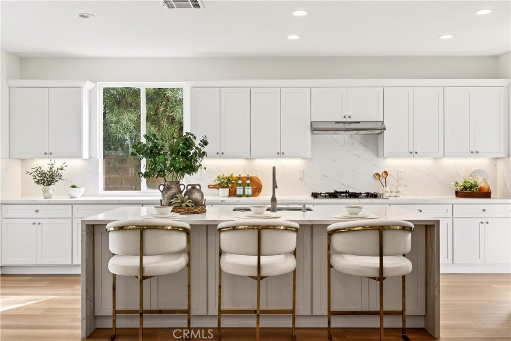 MLS #OC25260296 image #10