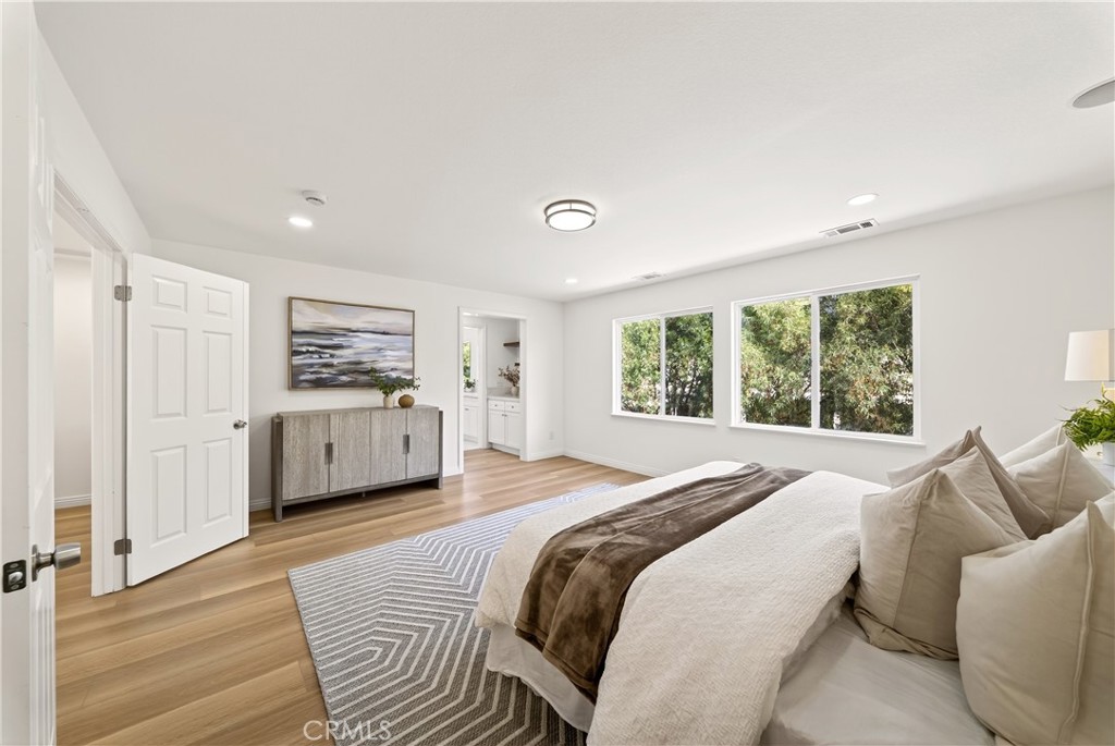 MLS #OC25260296 image #16