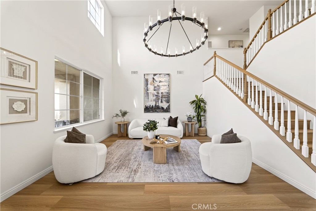 MLS #OC25260296 image #2