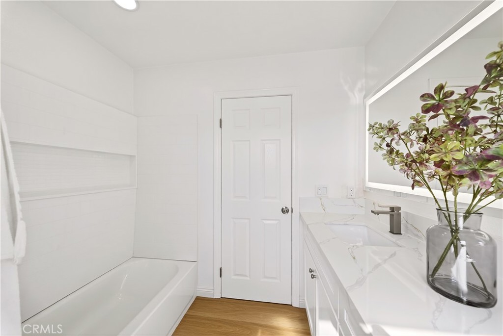 MLS #OC25260296 image #24