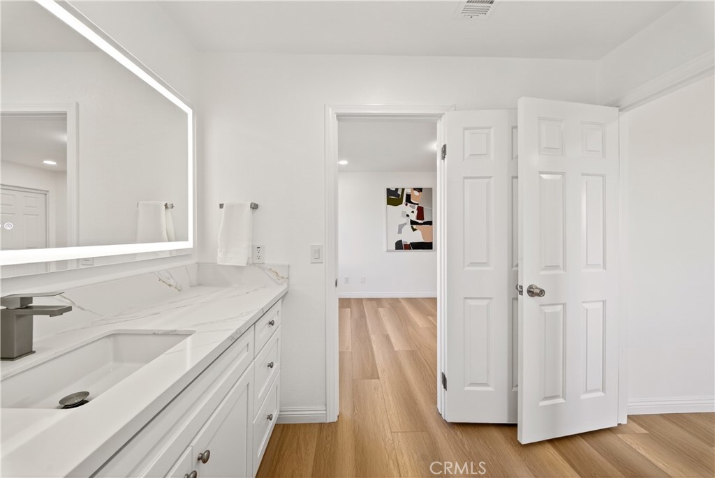 MLS #OC25260296 image #31