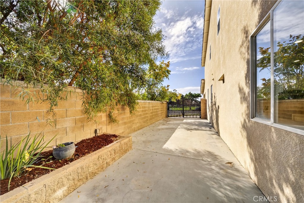 MLS #OC25260296 image #39