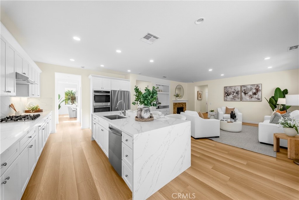 MLS #OC25260296 image #7